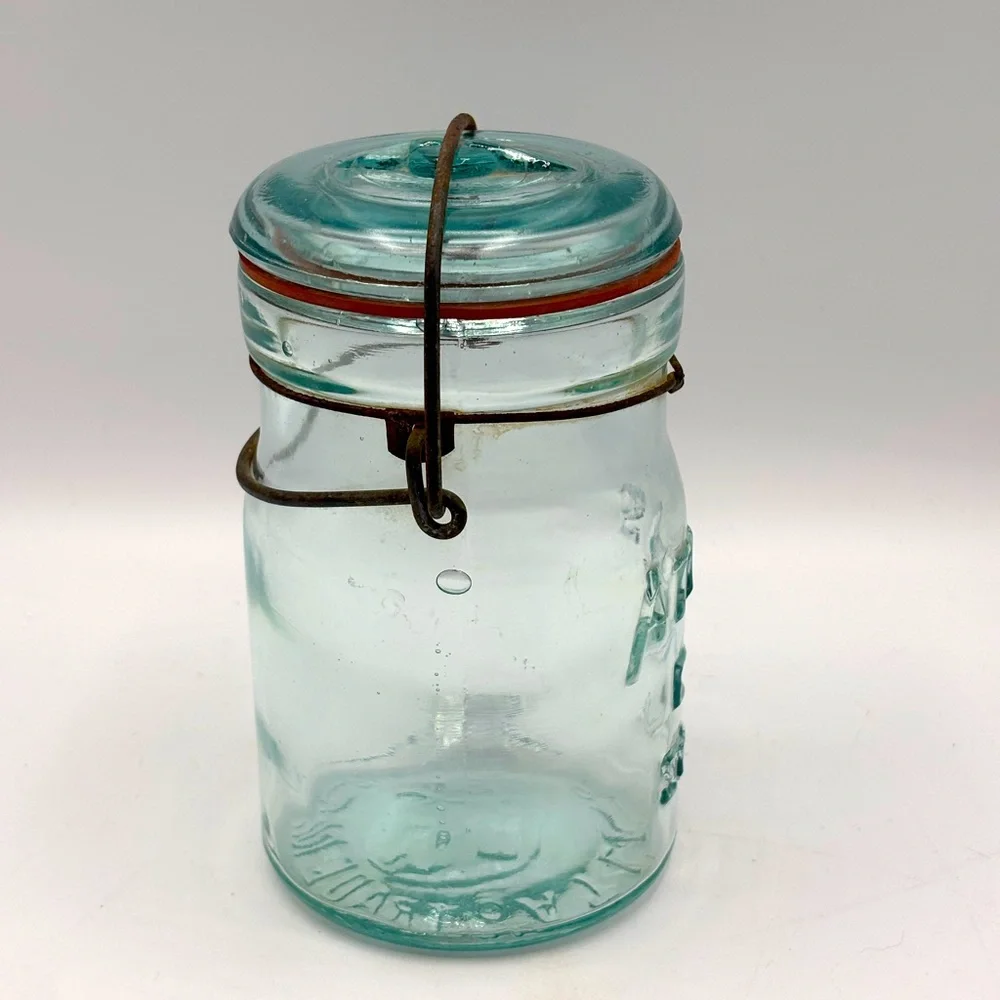 Vintage Atlas E-Z Seal Glass Jar